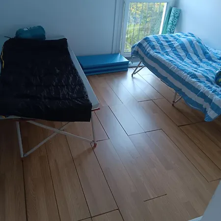 Olembe Garden Kapselhotell *